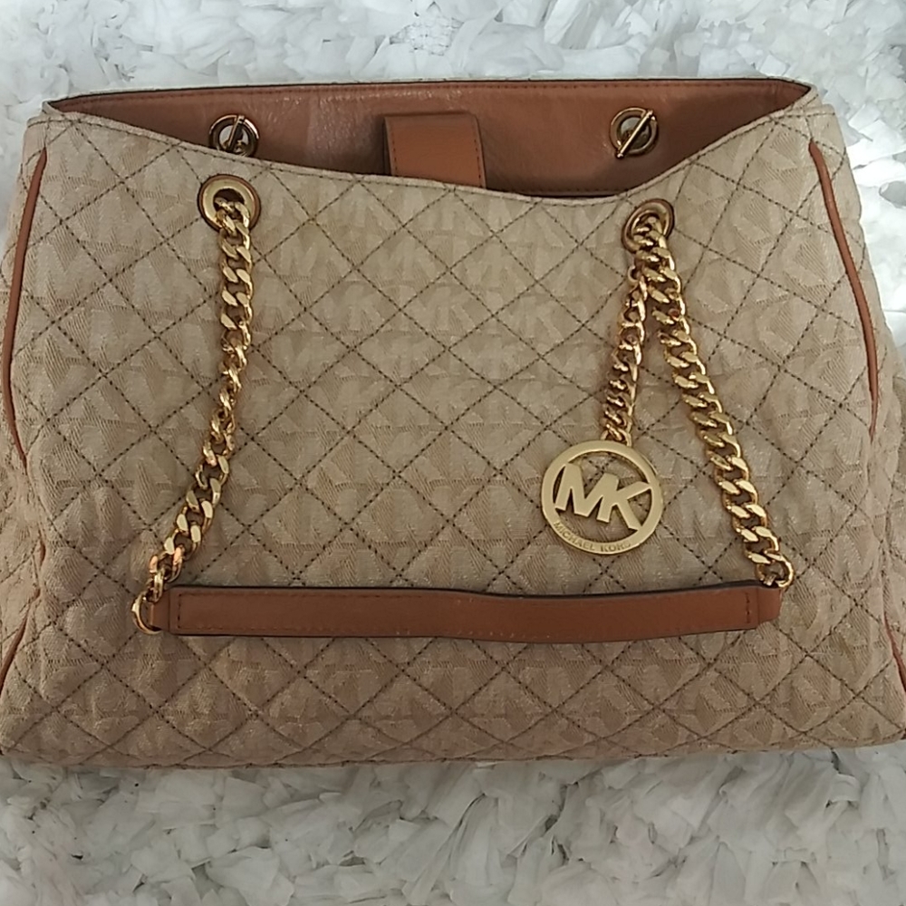 Michael Kors Bag gently used